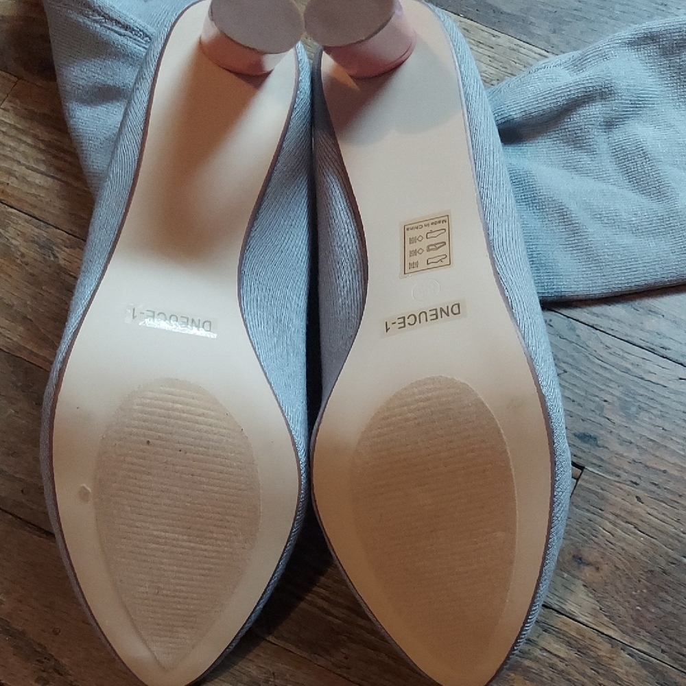 4 For $12 Cape Robbin Gray and Pink Heeled Boots Sleek Design - Picture 8 of 10
